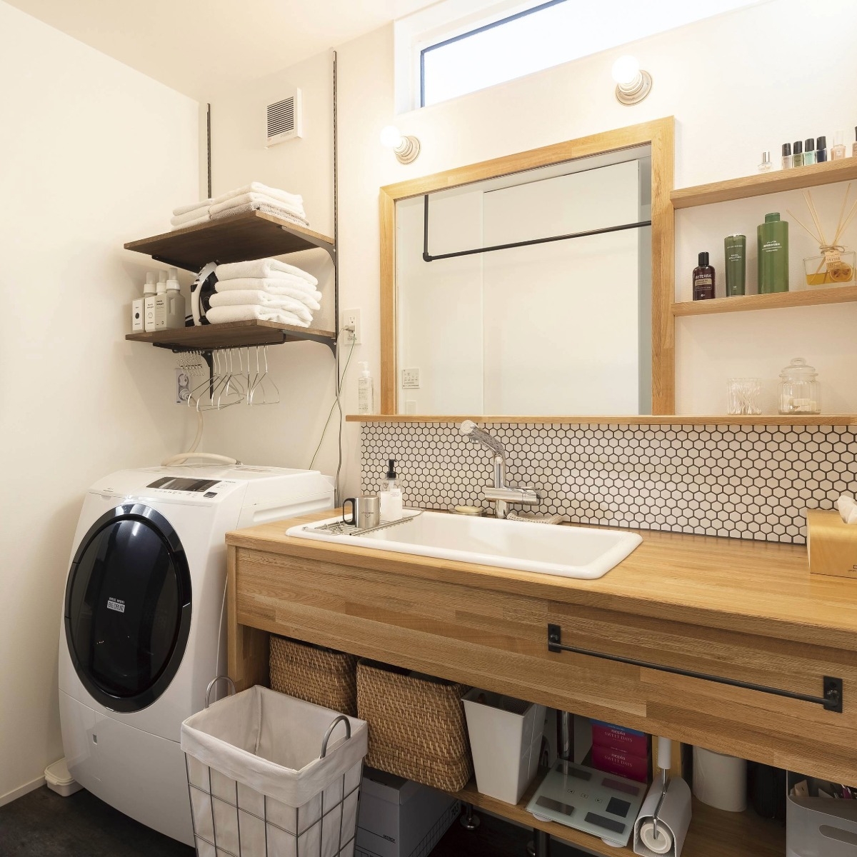 水まわり - Sanitary Facility -